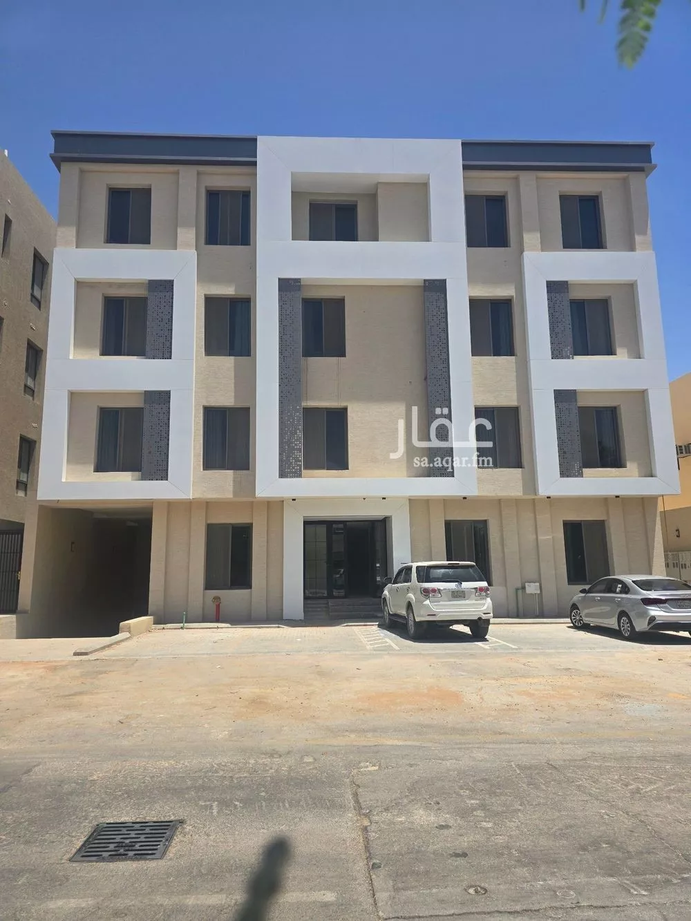 عمارة للإيجار في شارع الأمير عبدالمحسن بن جلوي, حي المصيف, مدينة الرياض, منطقة الرياض 1 صورة