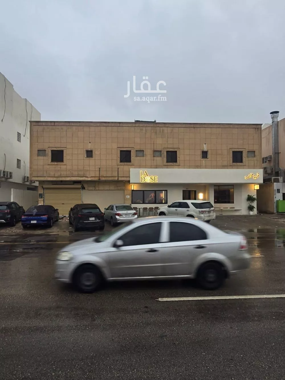 عمارة للإيجار في شارع التحلية, حي العقيق, مدينة الرياض, منطقة الرياض 1 صورة