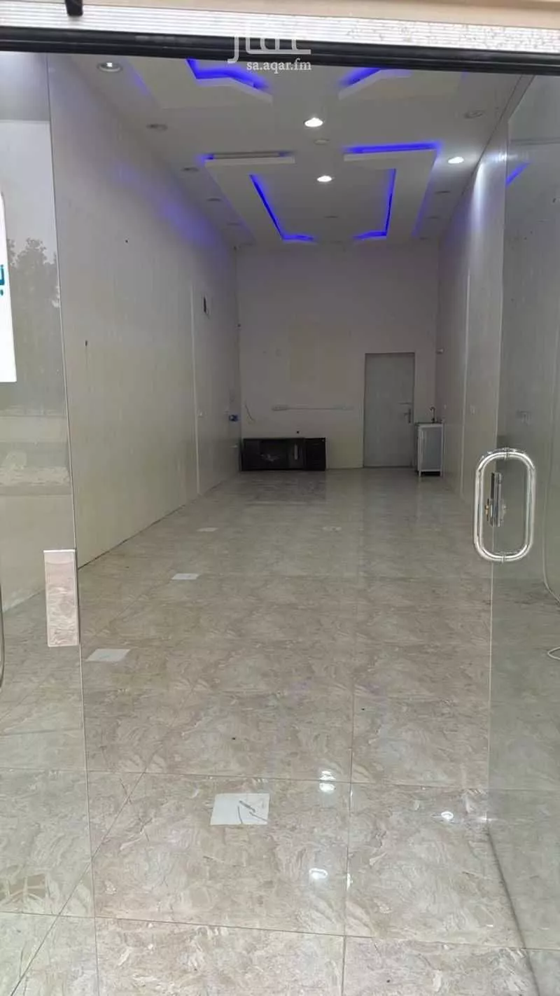 محل للإيجار في شارع احمد بن حنبل, حي العزيزية, مدينة الزلفى, منطقة الرياض 1 صورة