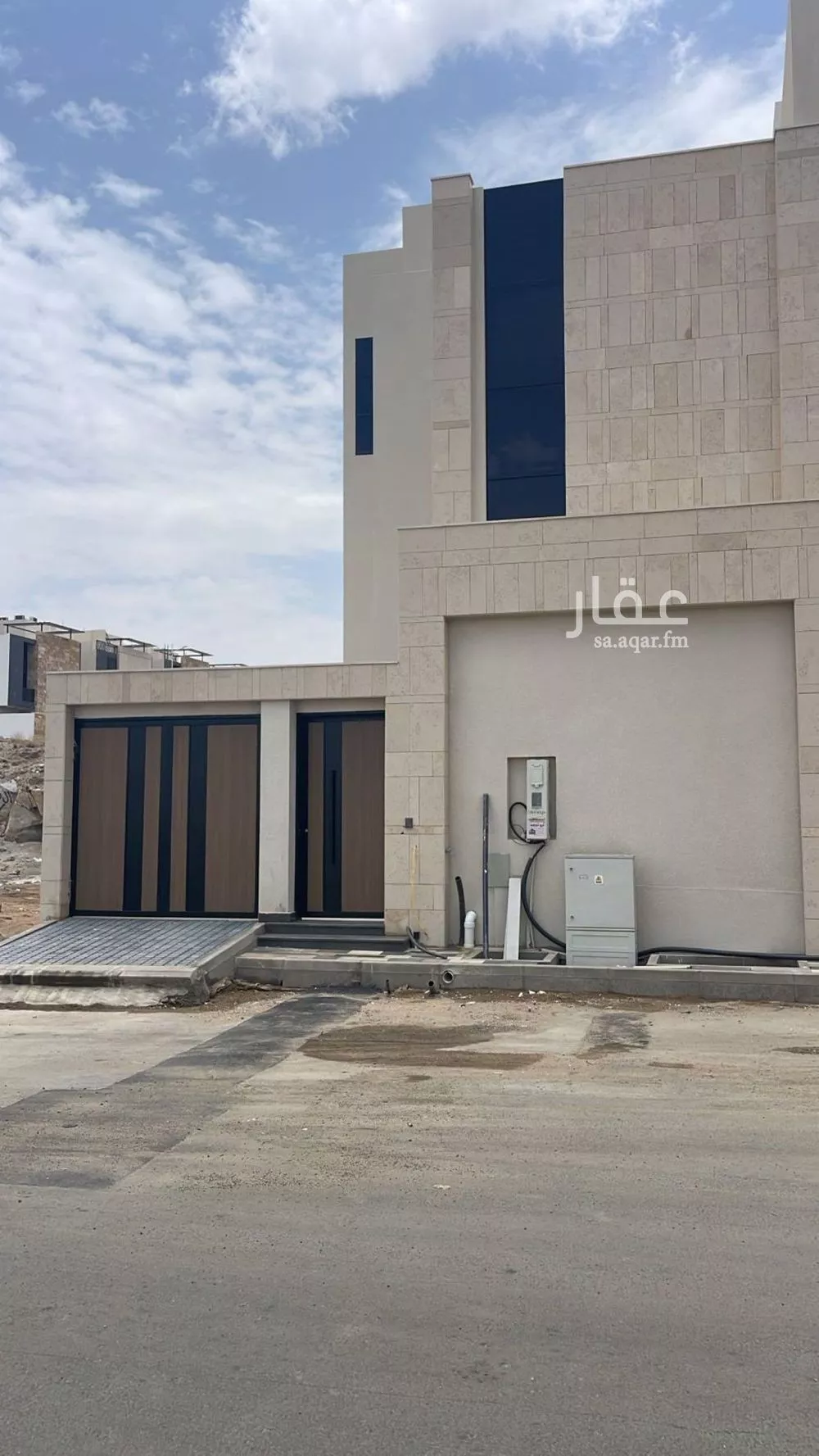 فيلا للبيع في شارع الراجحي, حي الظرفة, مدينة خميس مشيط, منطقة عسير 1 صورة