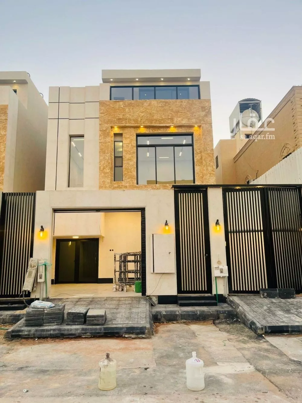 دور للبيع في شارع الحيال, حي النهضة, مدينة الرياض, منطقة الرياض 1 صورة