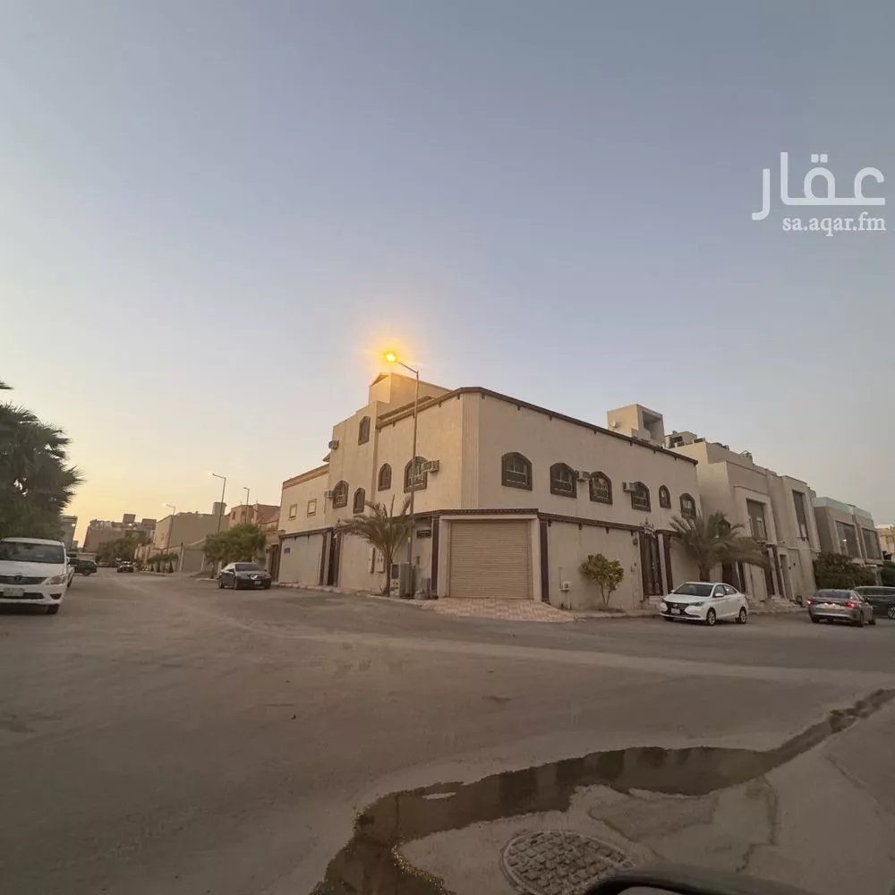 فيلا للبيع في شارع رقم 438, حي الملقا, مدينة الرياض, منطقة الرياض 1 صورة