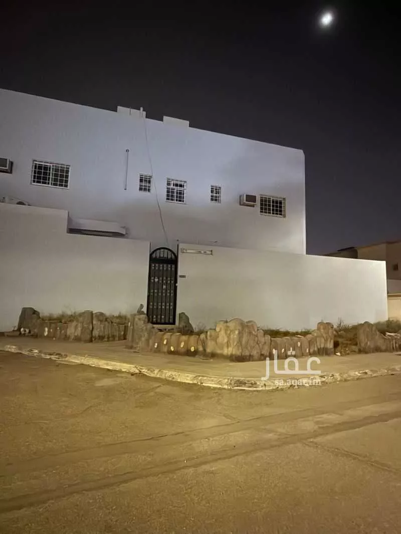 فيلا للبيع في شارع عبدالرحمن ابن عامر, حي الإسكان, مدينة بريده, منطقة القصيم 1 صورة