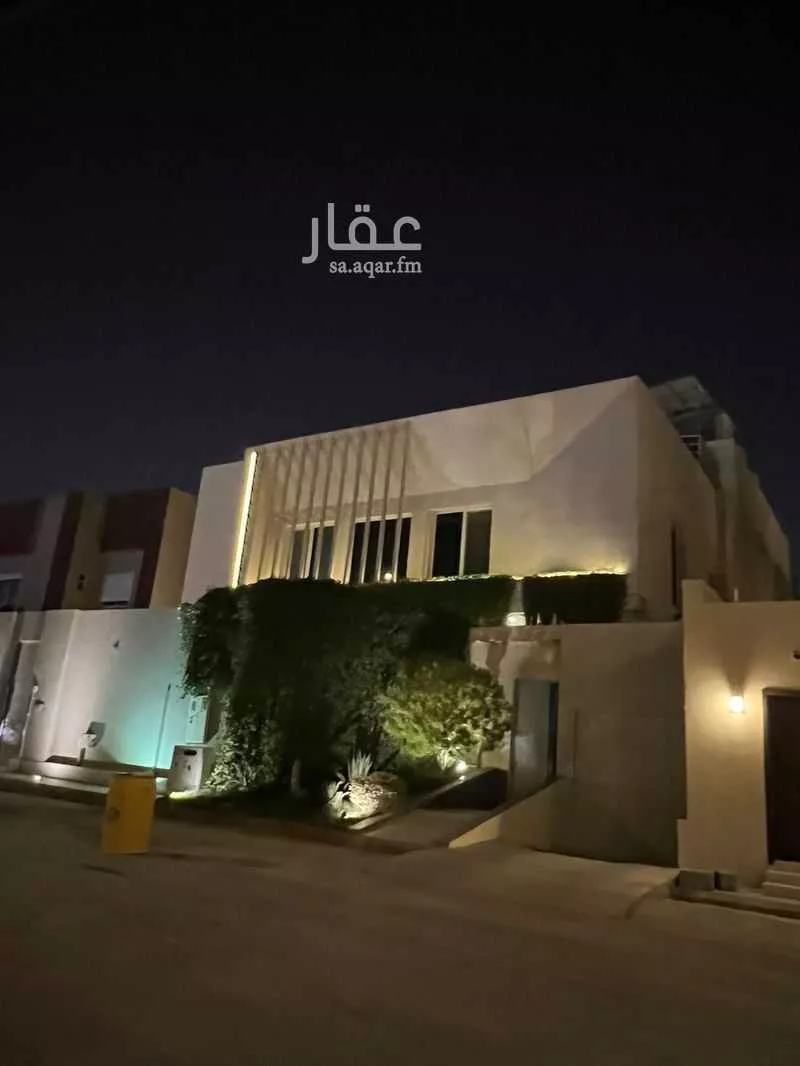 فيلا للبيع في شارع محمد العجيان, حي القيروان, مدينة الرياض, منطقة الرياض 1 صورة