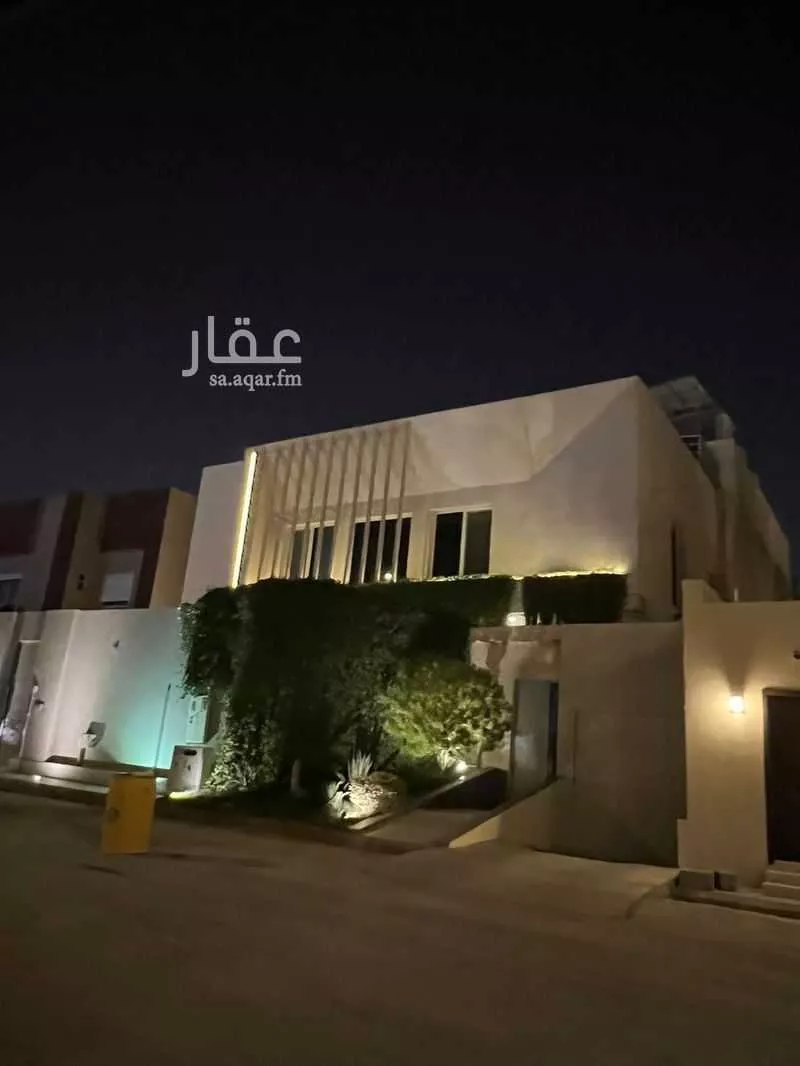 فيلا للبيع في شارع محمد العجيان, حي القيروان, مدينة الرياض, منطقة الرياض 1 صورة