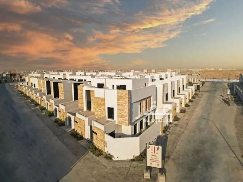 فيلا للبيع في شارع الحافظ السمعاني, حي عكاظ, مدينة الرياض, منطقة الرياض 1 صورة