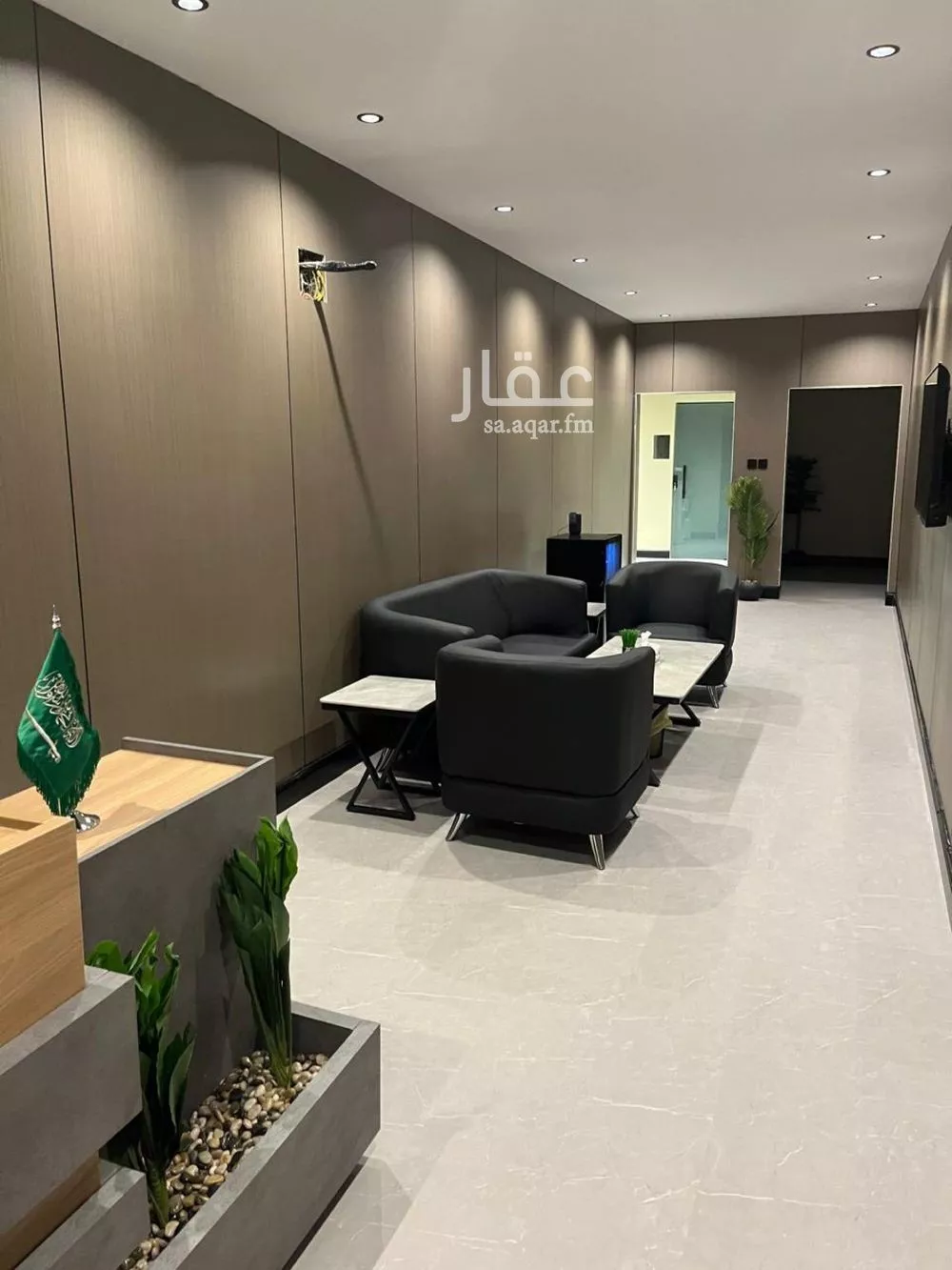 مكتب تجاري للإيجار في شارع ابي بكر الصديق الفرعي, حي الياسمين, مدينة الرياض, منطقة الرياض 1 صورة