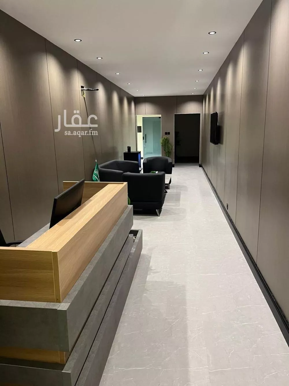 مكتب تجاري للإيجار في شارع ابي بكر الصديق الفرعي, حي الياسمين, مدينة الرياض, منطقة الرياض 1 صورة