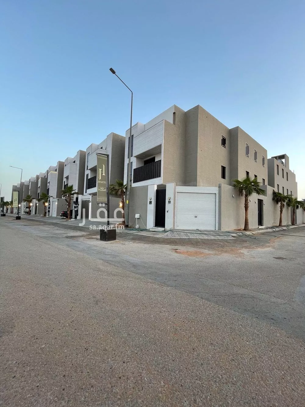 دور للإيجار في شارع جابر الاحمد الصباح, حي الرمال, مدينة الرياض, منطقة الرياض 1 صورة