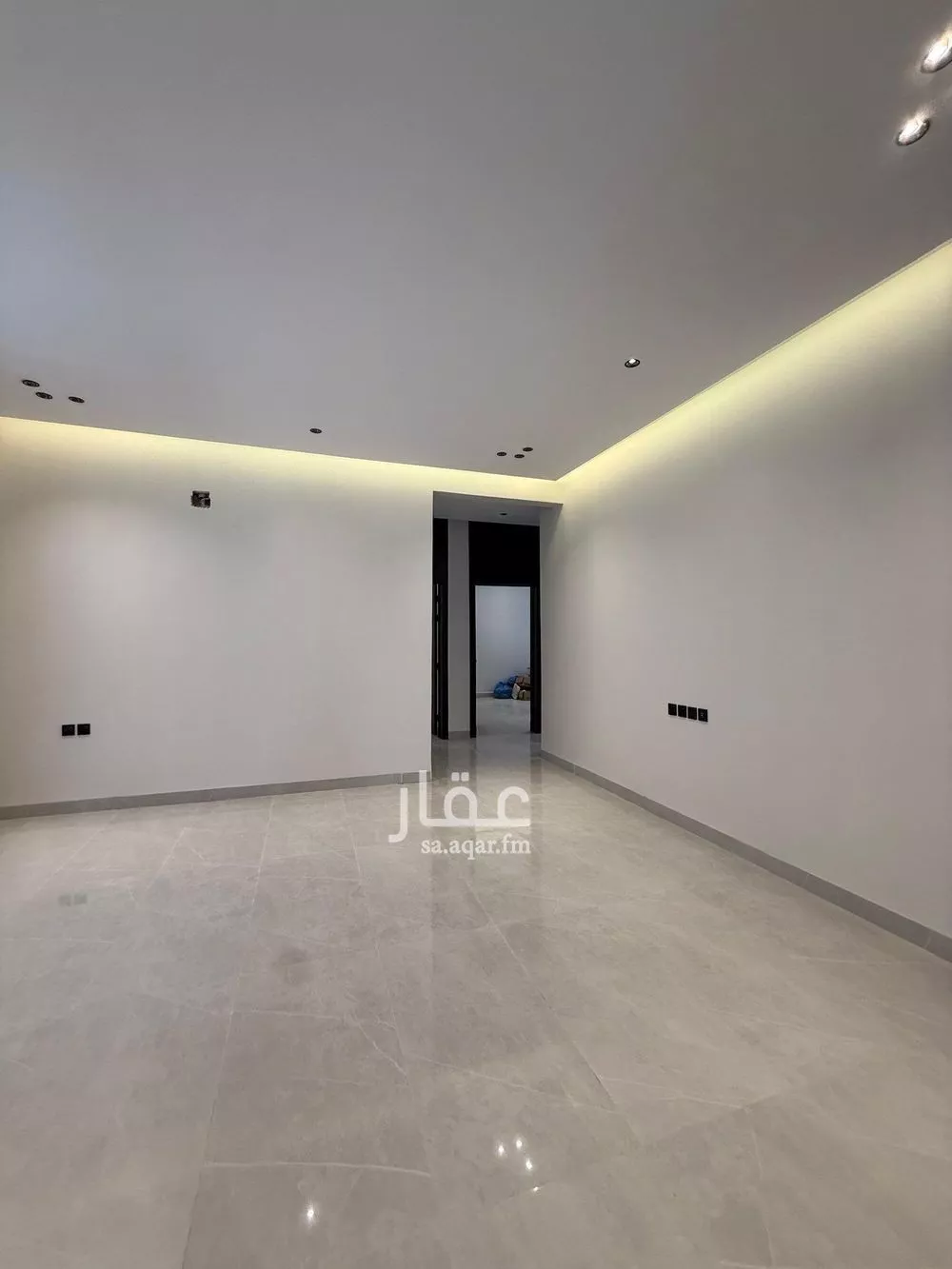 دور للبيع في شارع عثمان الرويني, حي البيان, مدينة الرياض, منطقة الرياض 1 صورة