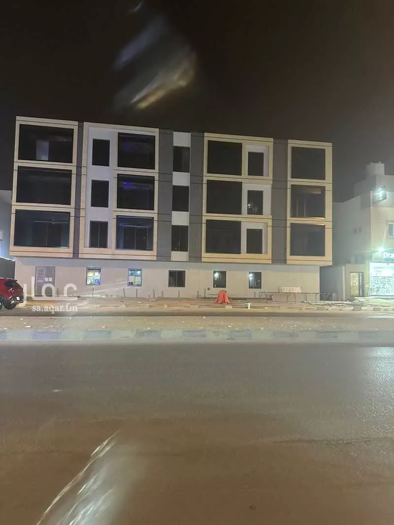 عمارة للبيع في شارع سلطان بن نمر, حي الرمال, مدينة الرياض, منطقة الرياض 1 صورة