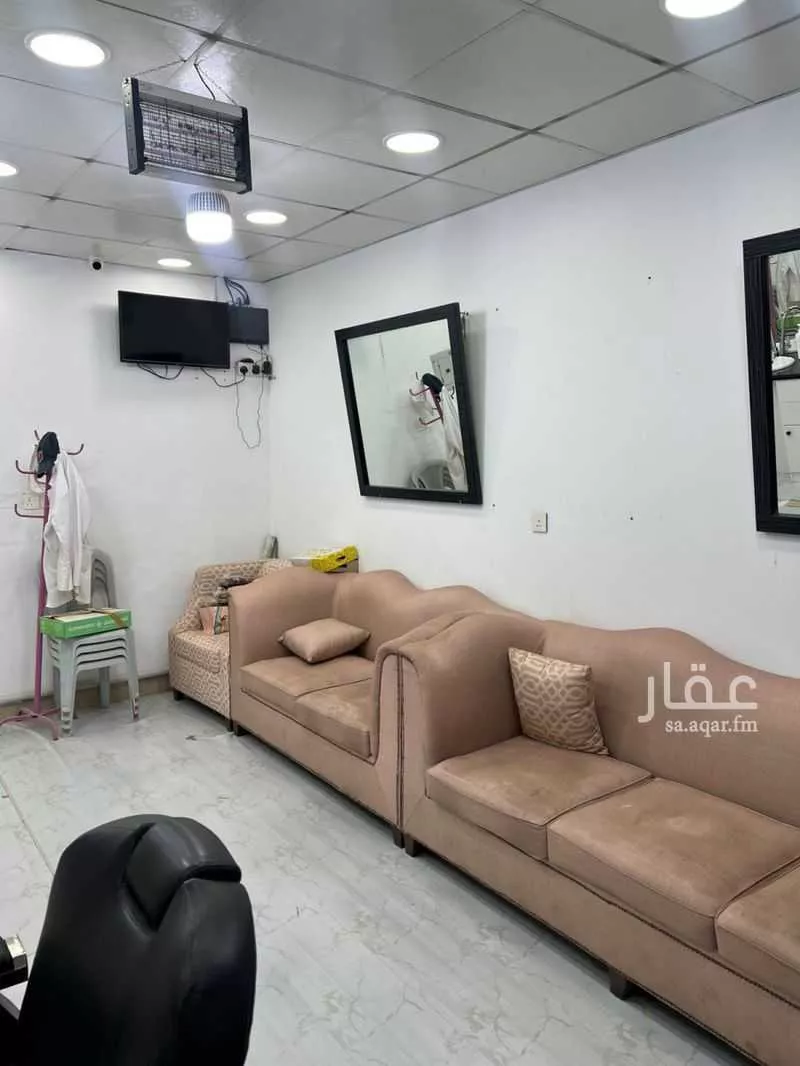 محل للبيع في شارع عمر بن الخطاب الفرعي ، حي البشر ، بريدة ، بريدة 1 صورة