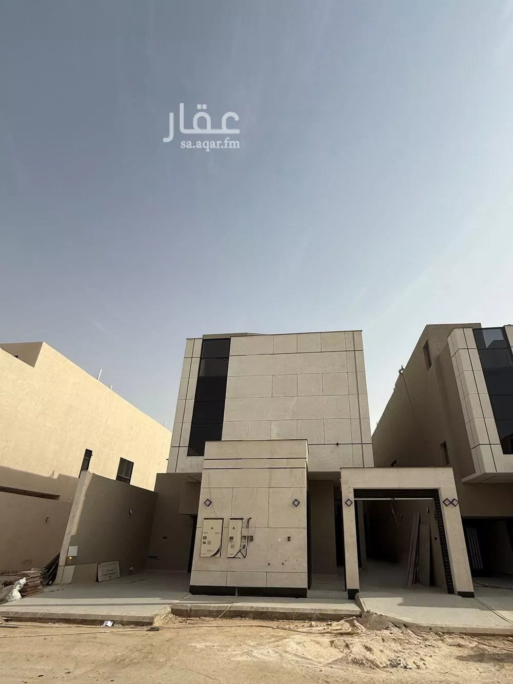 دور للبيع في شارع رقم 100, حي الجنادرية, مدينة الرياض, منطقة الرياض 1 صورة