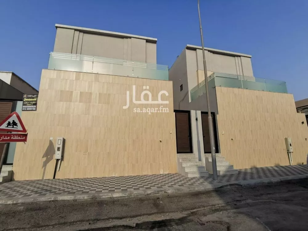فيلا للبيع في شارع 19د, حي العقربية, مدينة الخبر, المنطقة الشرقية 1 صورة