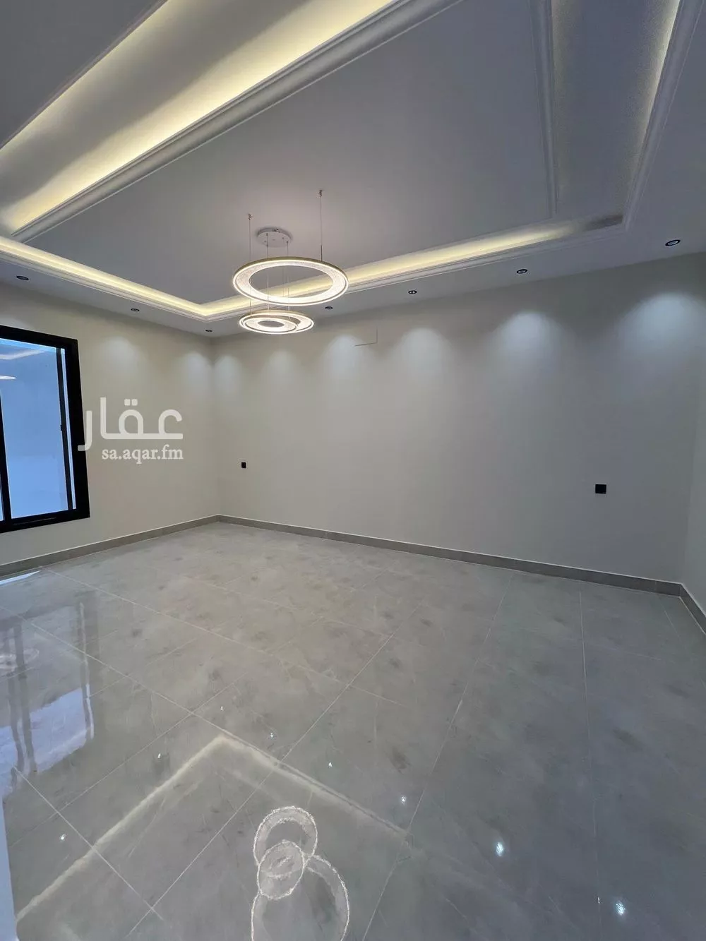 شقة للبيع في شارع 181 الزهور, حي الزهور, مدينة أبها, منطقة عسير 1 صورة