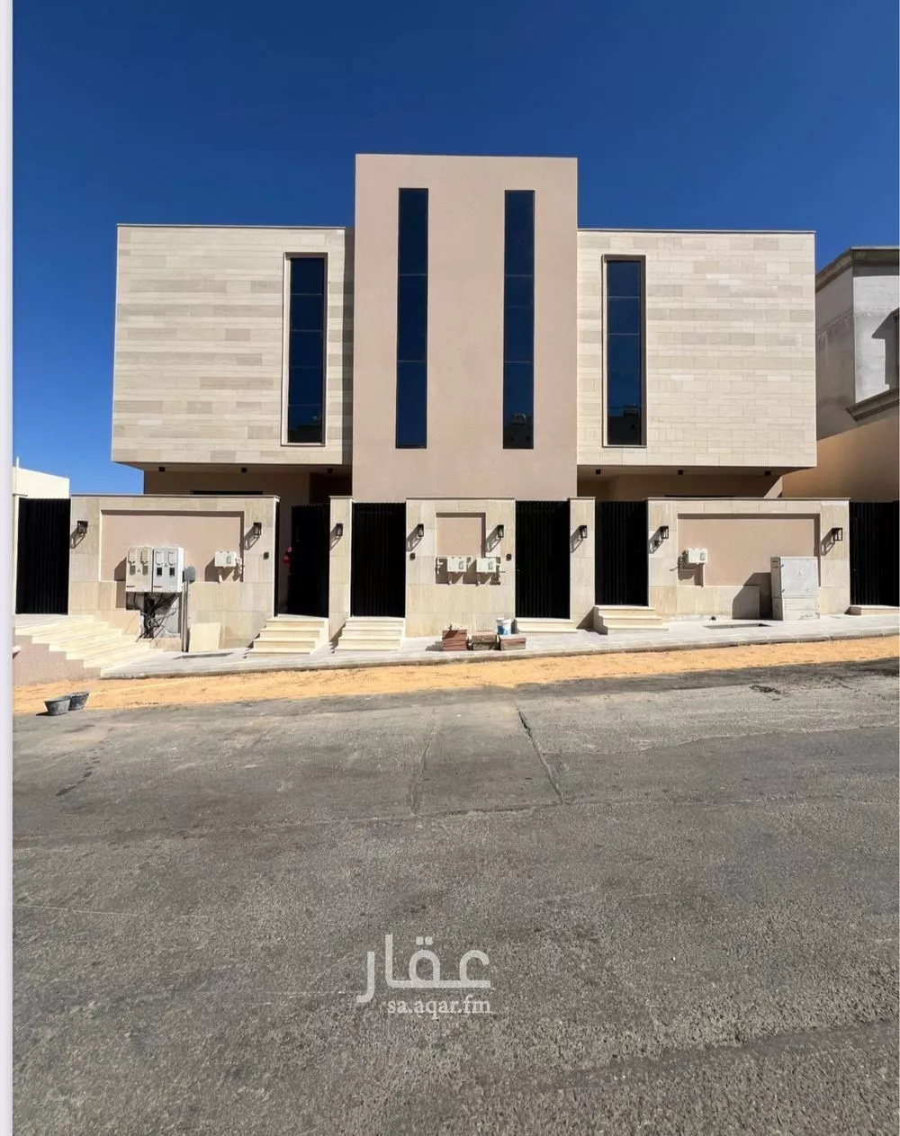 شقة للبيع في شارع وادي الزرقاء, حي الروضة, مدينة أبها, منطقة عسير 1 صورة