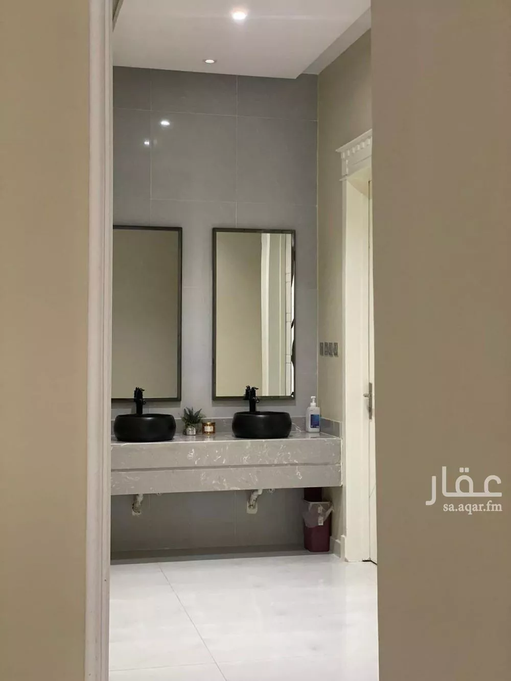 فيلا للبيع في شارع إبراهيم بن حسين, حي الرمال, مدينة الرياض, منطقة الرياض 1 صورة