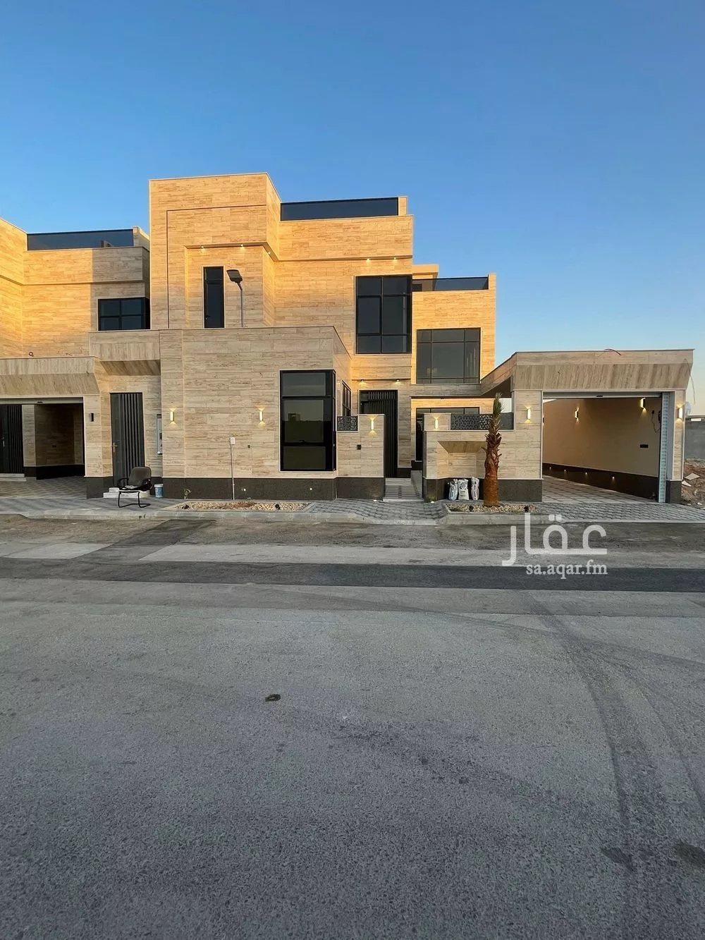 فيلا للبيع في شارع سبط العلاء, حي المهدية, مدينة الرياض, منطقة الرياض 1 صورة