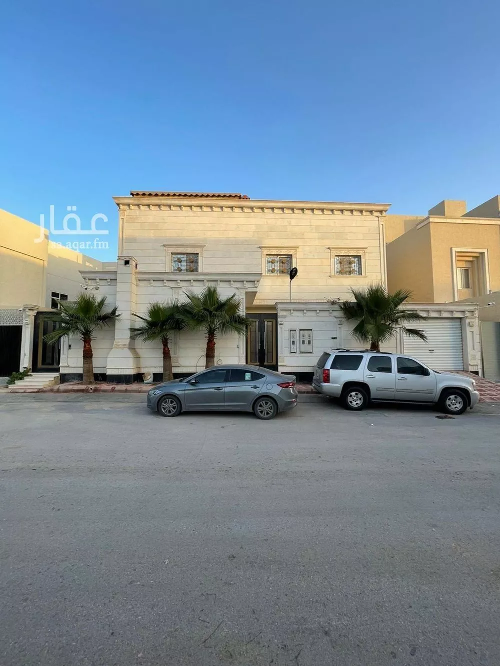 فيلا للبيع في شارع عبدالقادر بن عبدالوارث, حي المهدية, مدينة الرياض, منطقة الرياض 1 صورة