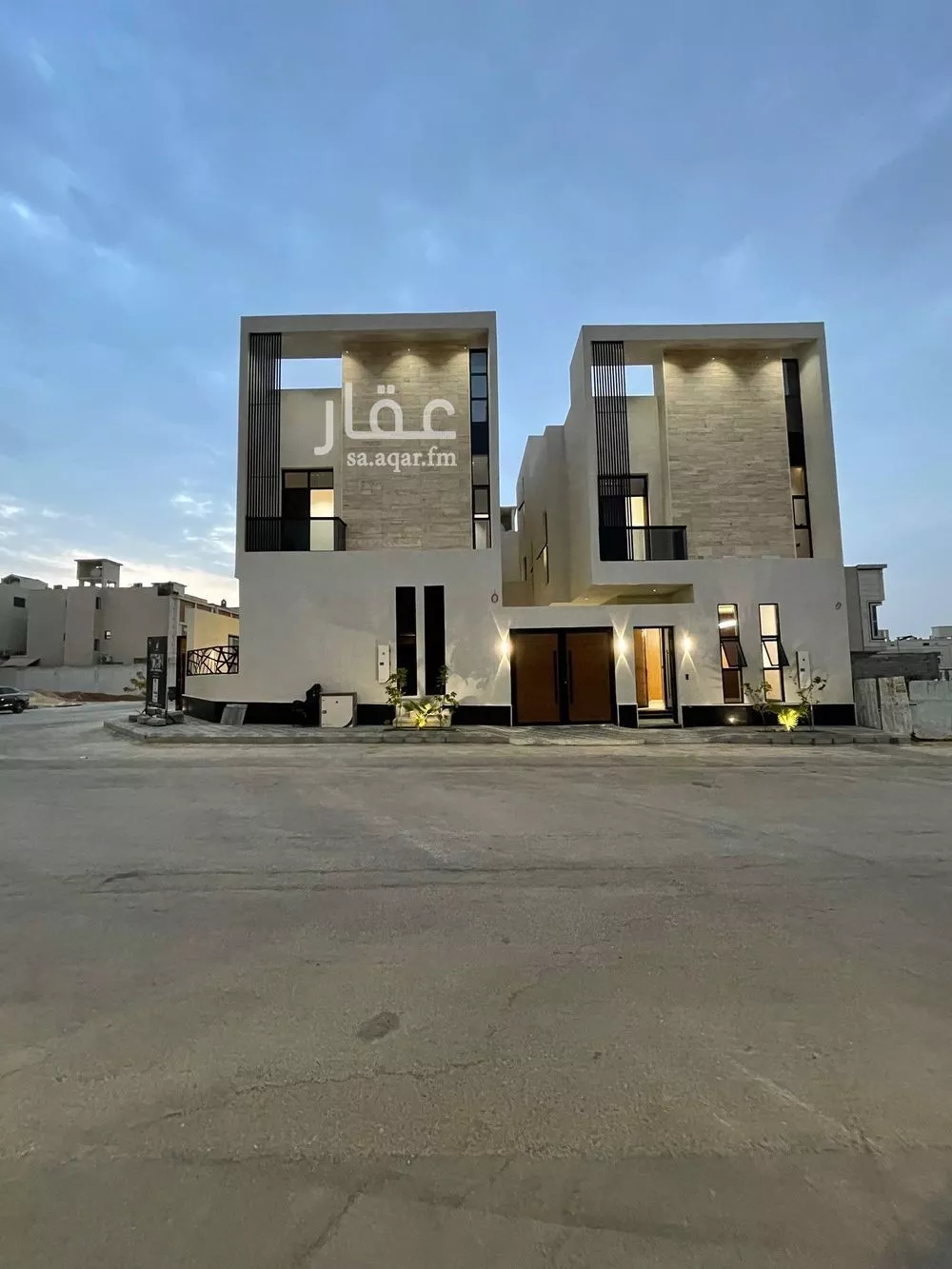 فيلا للبيع في شارع احمد الكازرونى, حي المهدية, مدينة الرياض, منطقة الرياض 1 صورة