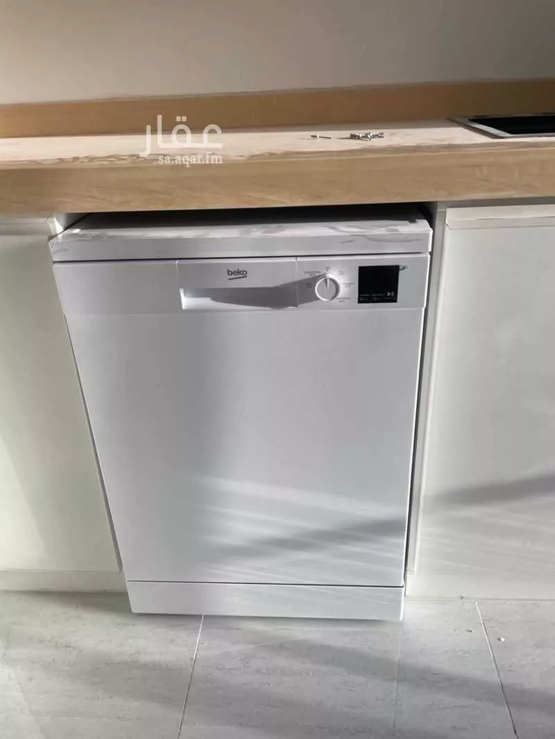 شقة للبيع في شارع القرنقل, حي المنتزة, مدينة الدمام, المنطقة الشرقية 1 صورة