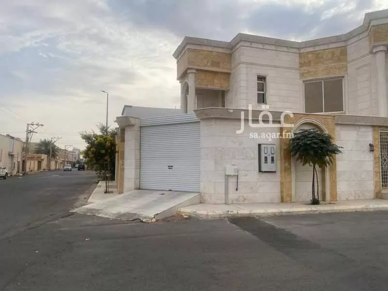 فيلا للبيع في شارع الفوزان, حي الزبارة, مدينة حائل, منطقة حائل 1 صورة