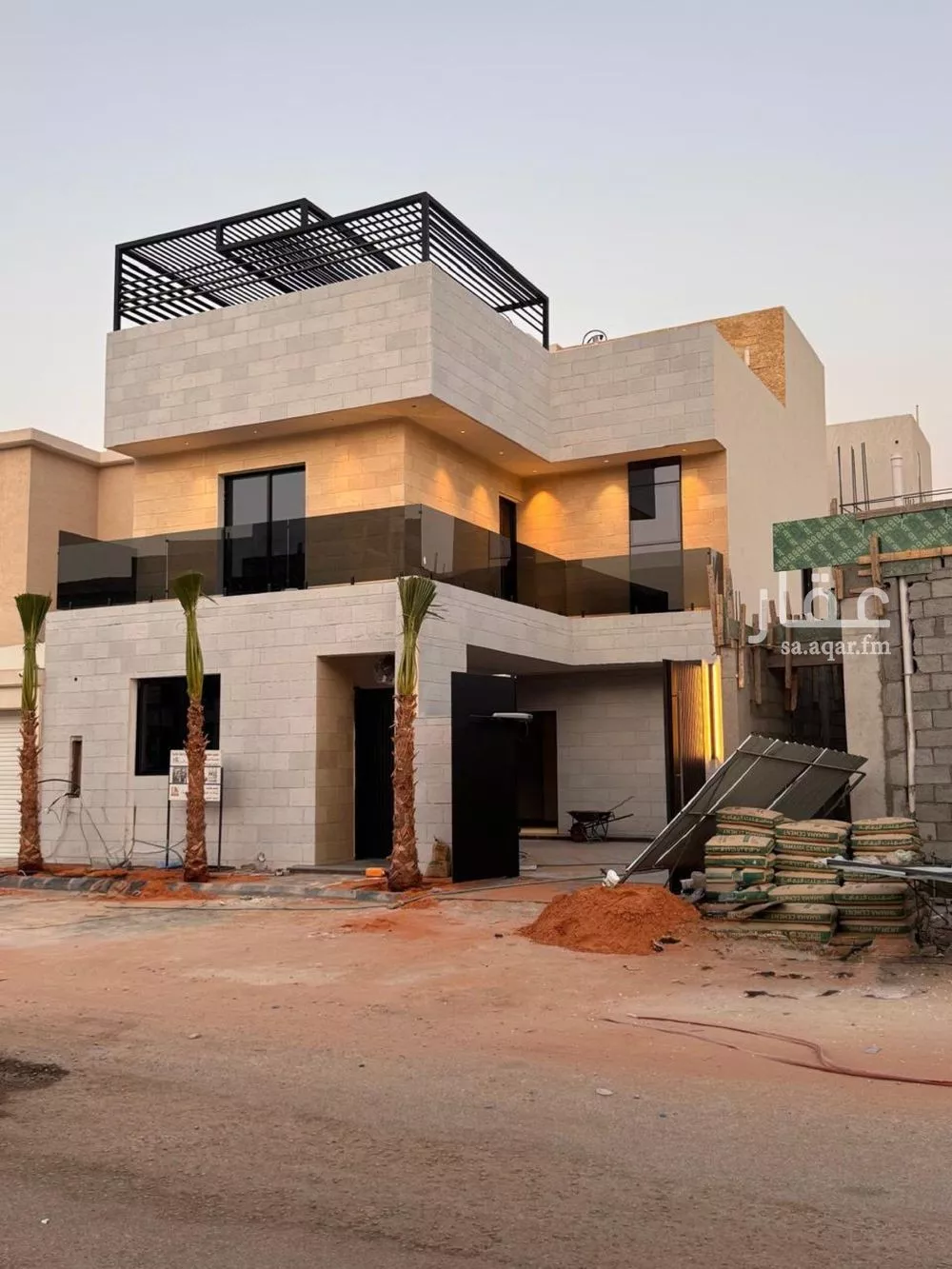 فيلا للبيع في شارع حلل بنت أبي المكارم, حي المهدية, مدينة الرياض, منطقة الرياض 1 صورة