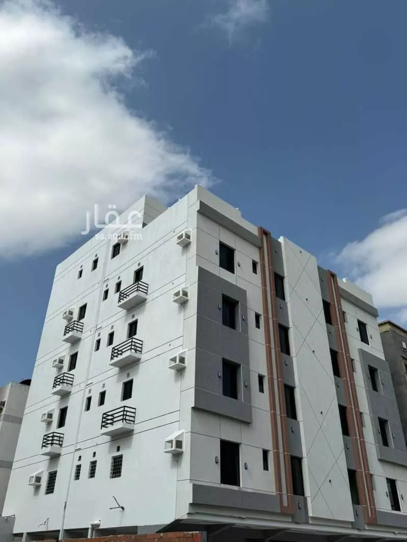 عمارة للبيع في شارع عتبه بن ربيع, حي البوادي, مدينة جدة, منطقة مكة المكرمة 1 صورة