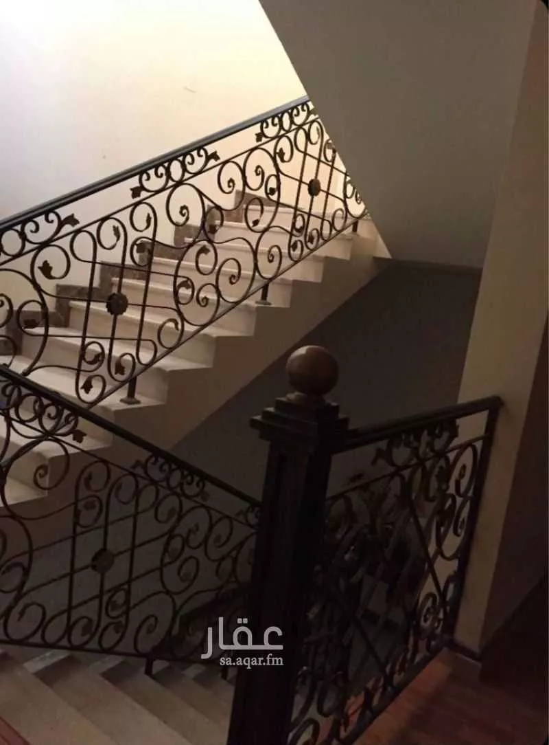 فيلا للبيع في شارع عبدالملك بن سراج, حي اليرموك, مدينة الخبر, المنطقة الشرقية 1 صورة