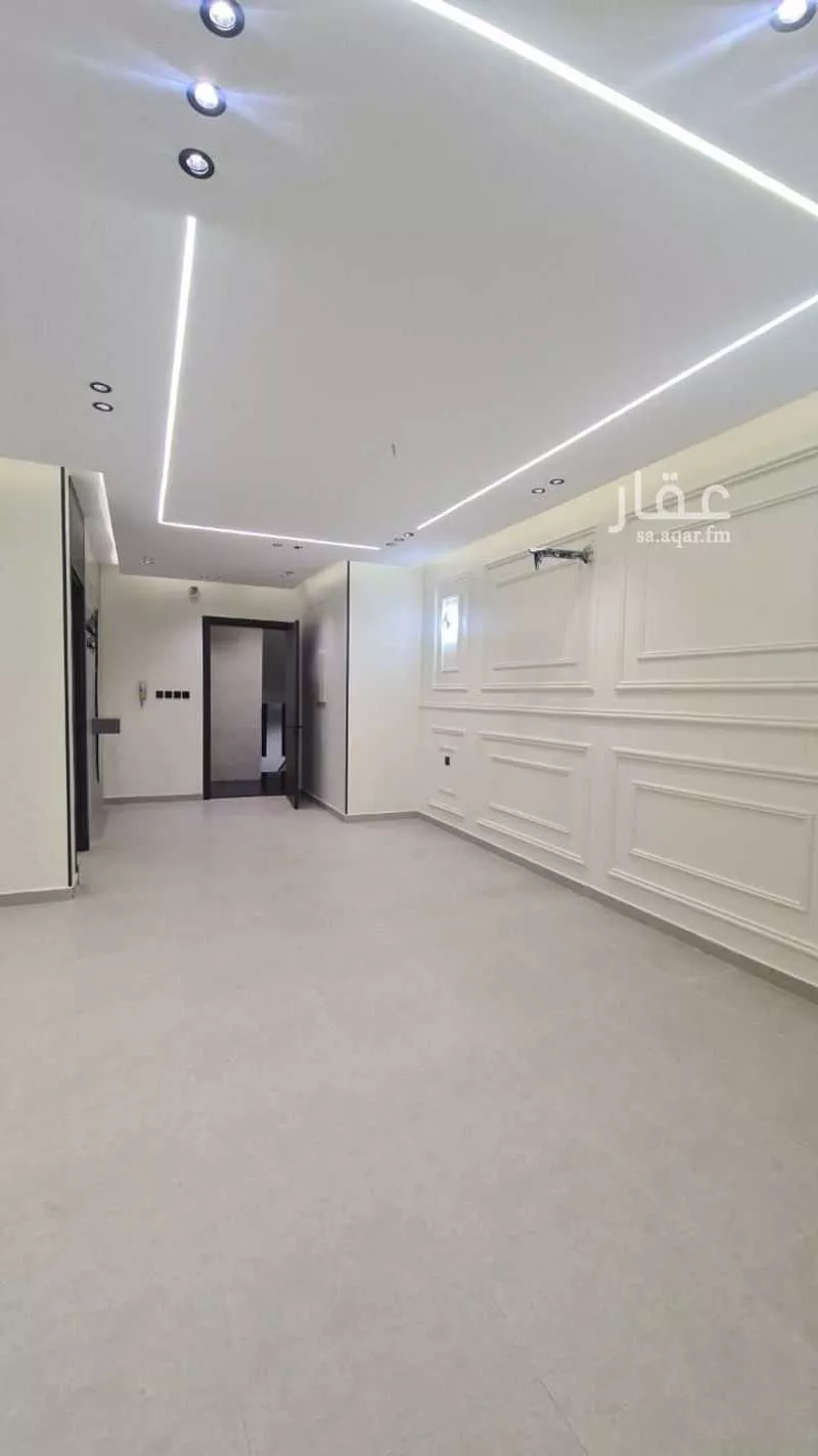 شقة للبيع في شارع عمران ابن الفضل, حي الحلقة الشرقية, مدينة الطائف, منطقة مكة المكرمة 1 صورة