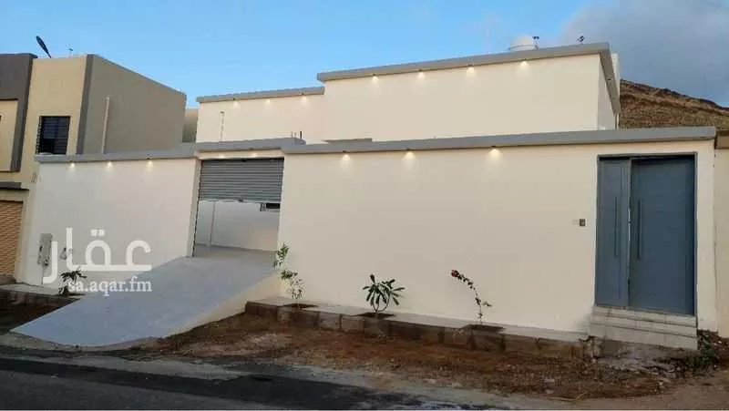 عمارة للبيع في حي الزين, مدينة ابها, منطقة عسير 1 صورة