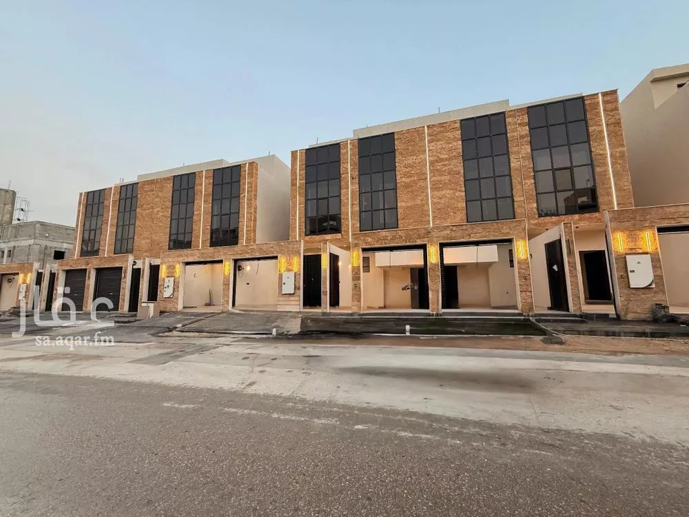 دور للبيع في شارع احمد بن رسلان, حي بدر, مدينة الرياض, منطقة الرياض 1 صورة