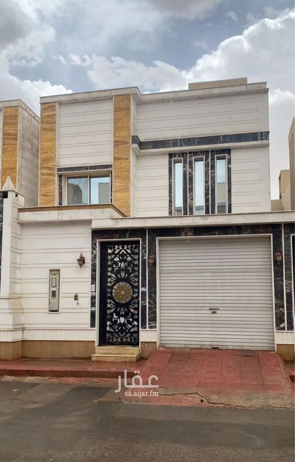 فيلا للبيع في شارع الأقحوان, حي الدار البيضاء, مدينة الرياض, منطقة الرياض 1 صورة