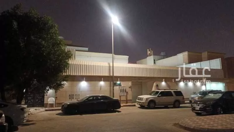 فيلا للبيع في شارع خالد بن عبيدالله, حي الروضة, مدينة الرياض, منطقة الرياض 1 صورة