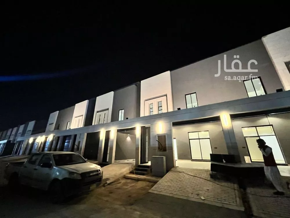 فيلا للبيع في شارع الرؤاس, حي طويق, مدينة الرياض, منطقة الرياض 1 صورة