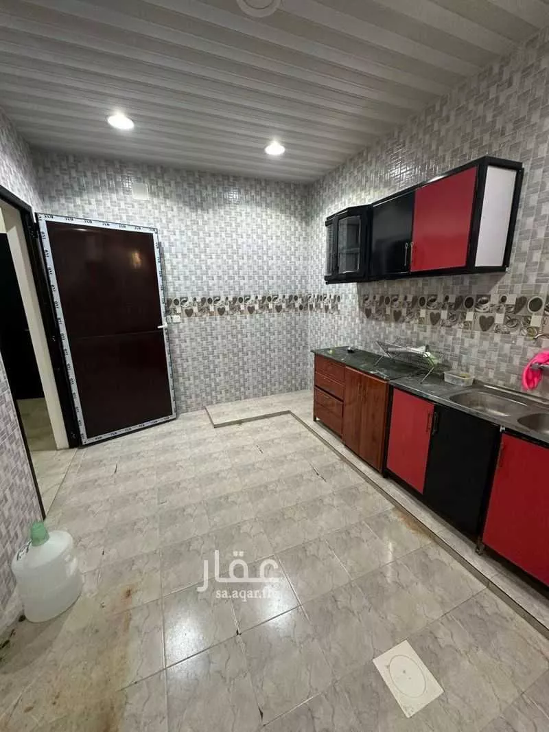 فيلا للبيع في شارع العباس ابن عبدالمطلب ، حي نوارة ، المزاحمية ، المزاحمية 1 صورة