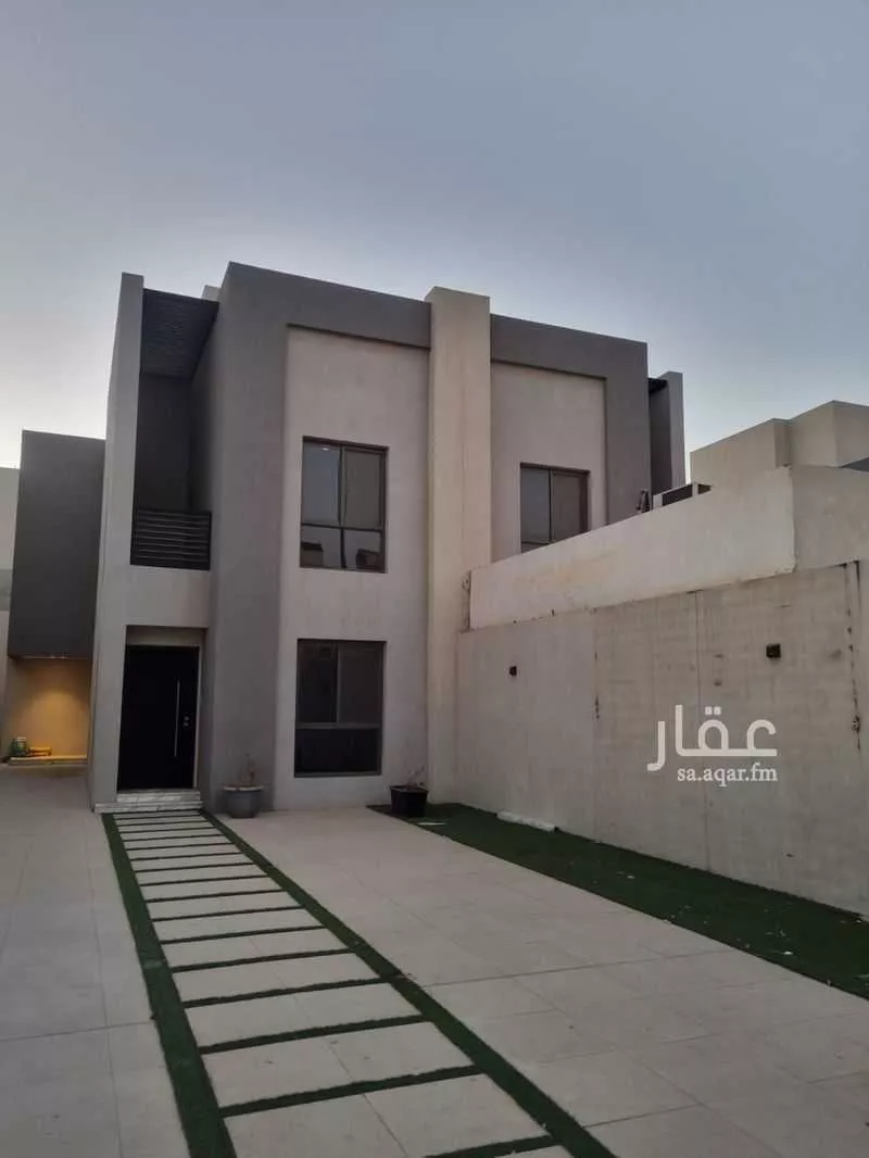فيلا للإيجار في شارع أحمد بن محمد البغدادي, حي عكاظ, مدينة الرياض, منطقة الرياض 1 صورة