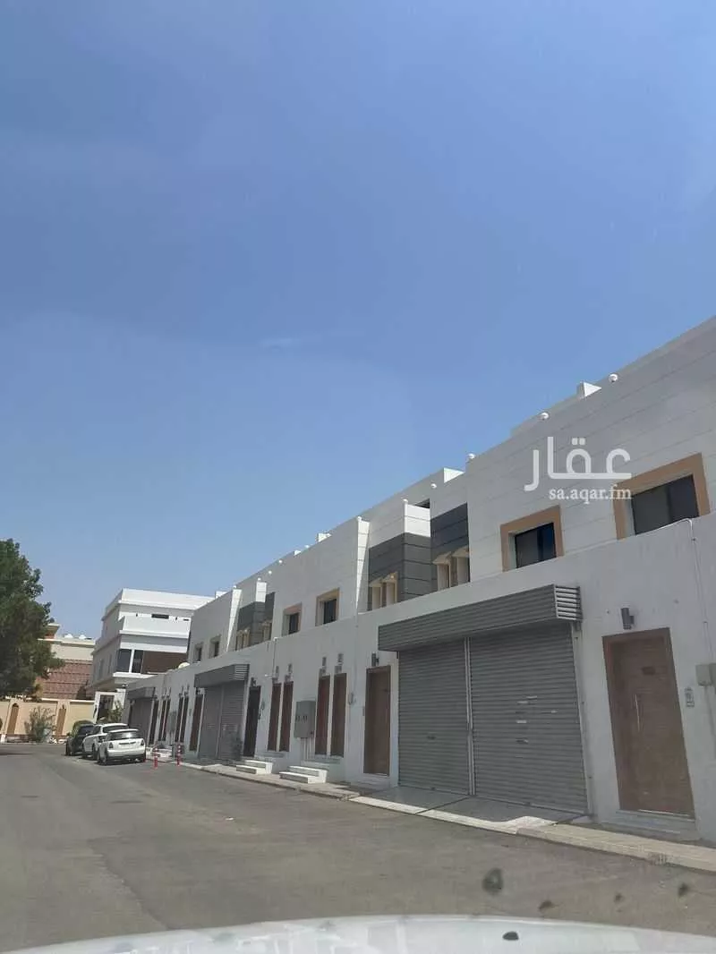 فيلا للإيجار في شارع الياقوت الاحمر, حي الخالدية, مدينة جدة, منطقة مكة المكرمة 1 صورة