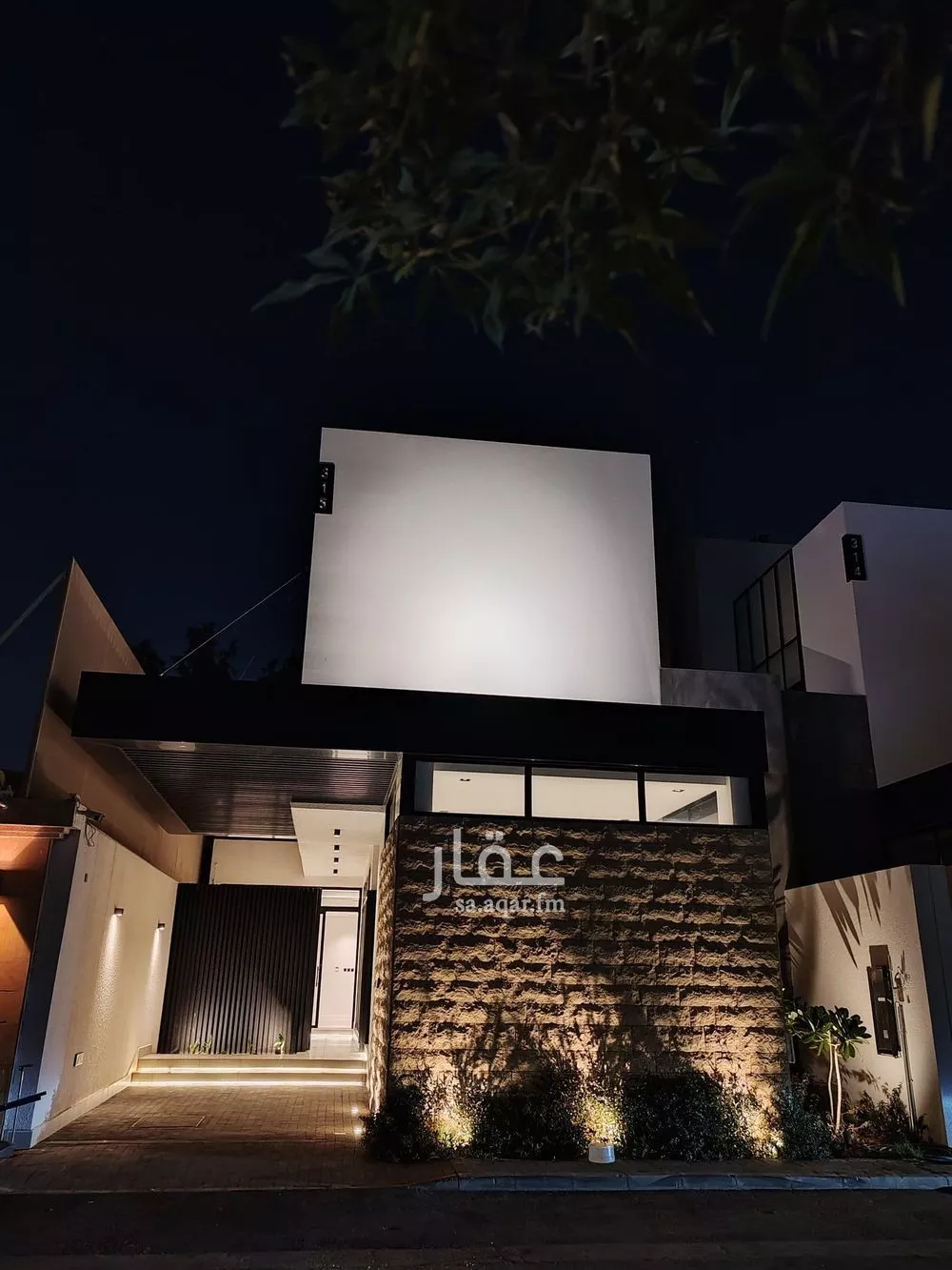 فيلا للبيع في شارع الطيف, حي الملك عبدالله, مدينة الرياض, منطقة الرياض 1 صورة