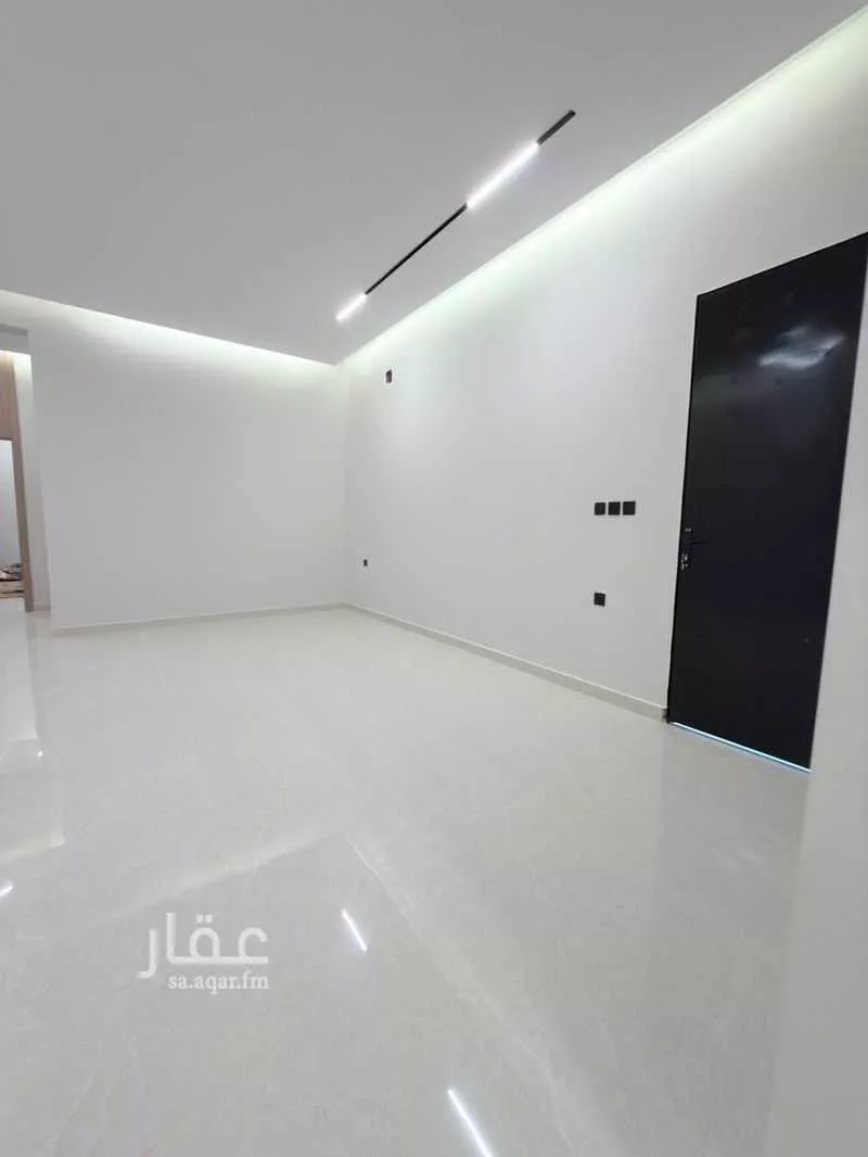 فيلا للبيع في شارع إبراهيم بن موسى الفيومي, حي الرمال, مدينة الرياض, منطقة الرياض 1 صورة
