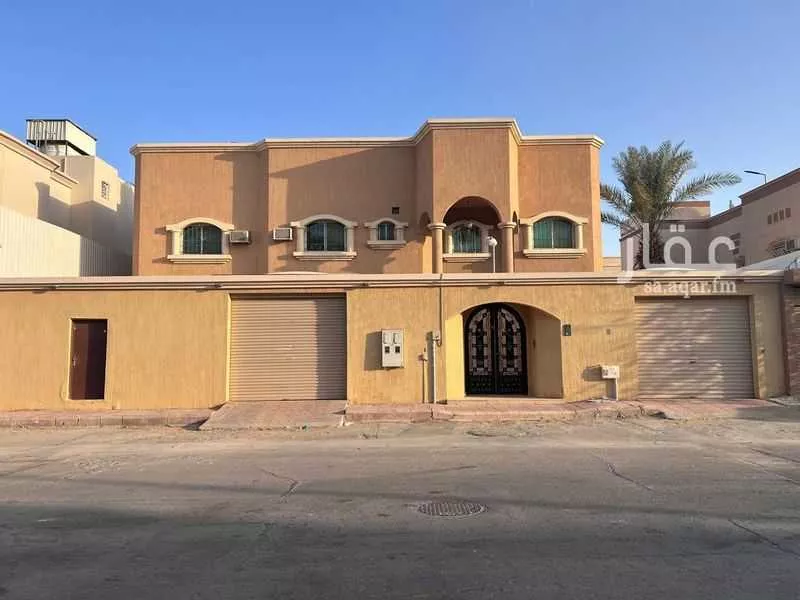 فيلا للبيع في شارع ابن السيبي, حي الدار البيضاء, مدينة الرياض, منطقة الرياض 1 صورة