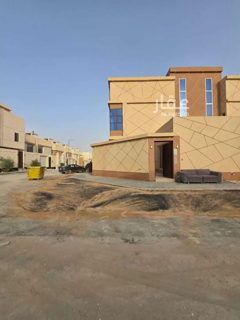 فيلا للبيع في شارع عثمان الداني, حي عكاظ, مدينة الرياض, منطقة الرياض 1 صورة