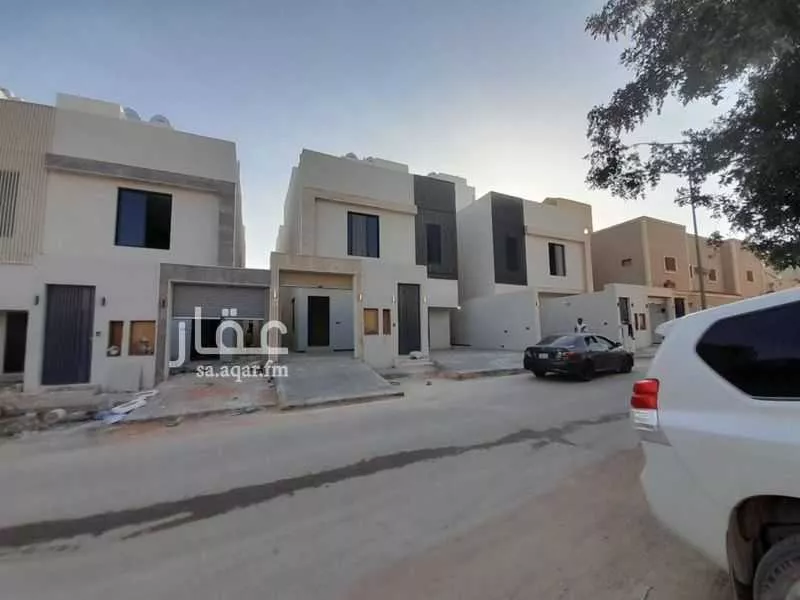 دور للبيع في شارع عبدالله بن قعود, حي طويق, مدينة الرياض, منطقة الرياض 1 صورة