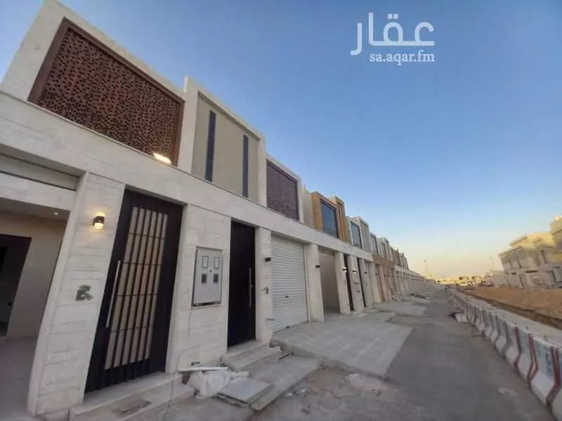 دور للبيع في شارع حسن سلطان العمروي, حي طويق, مدينة الرياض, منطقة الرياض 1 صورة