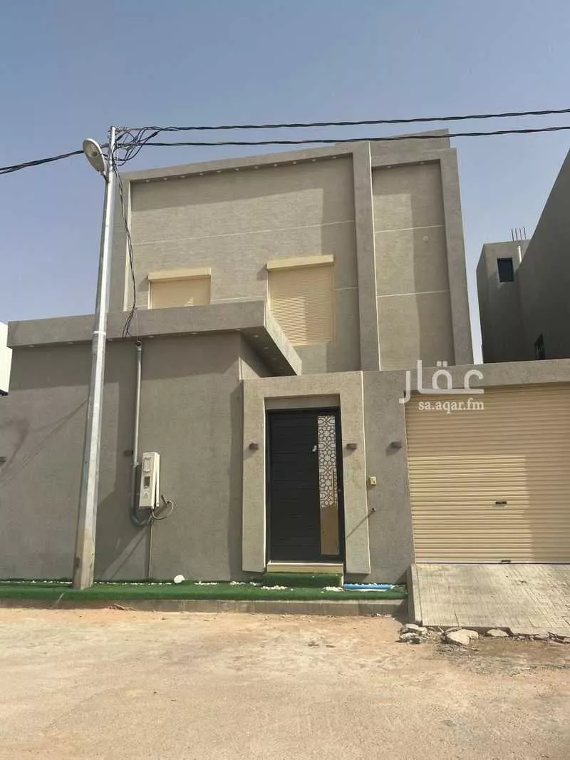 فيلا للبيع في شارع احمد بن حنبل ، ملهم ، حريملاء 1 صورة