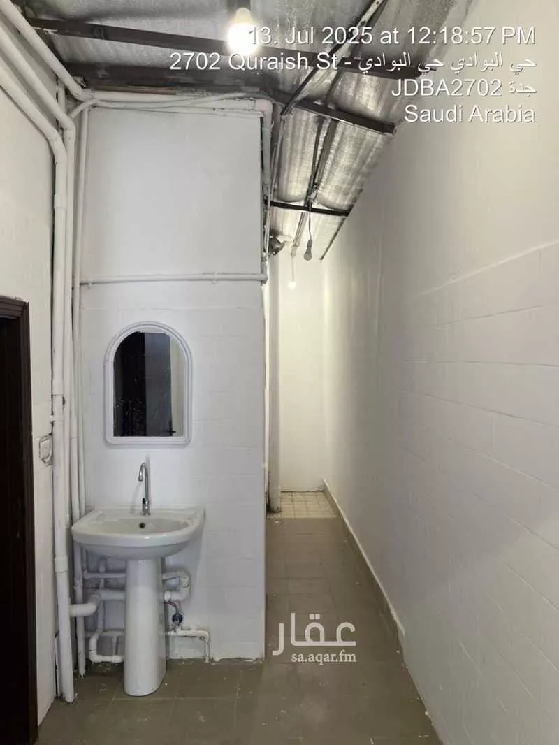 عمارة للإيجار في شارع قريش, حي البوادي, مدينة جدة, منطقة مكة المكرمة 1 صورة