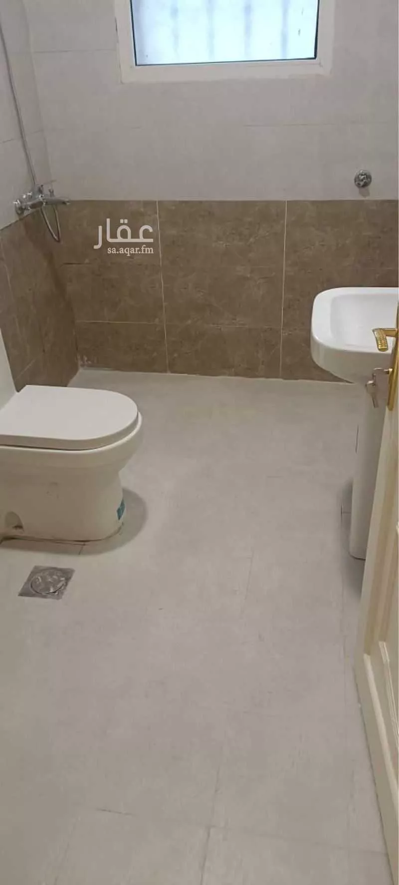 عمارة للإيجار في شارع قريش, حي البوادي, مدينة جدة, منطقة مكة المكرمة 1 صورة