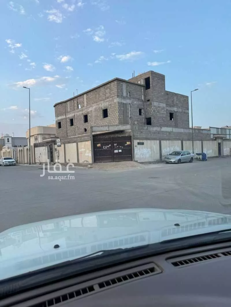 فيلا للبيع في شارع النويصيب, حي العزيزية, مدينة الرياض, منطقة الرياض 1 صورة