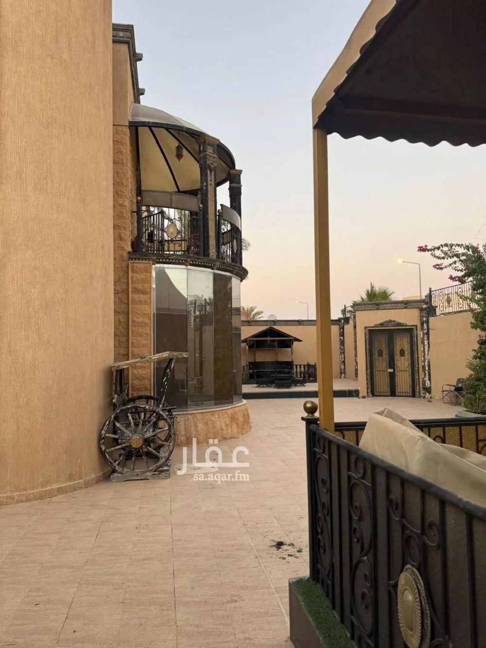 فيلا للبيع في شارع عبدالملك بن أبي علي, حي التعاون, مدينة الرياض, منطقة الرياض 1 صورة