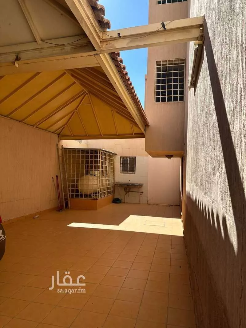 فيلا للإيجار في شارع إبراهيم الشايقي, حي الربيع, مدينة الرياض, منطقة الرياض 1 صورة